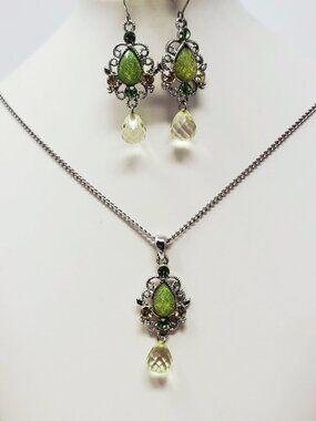 Green Rhinestone Drop Necklace Earrings Set Filigree Teardrop Glass Boho